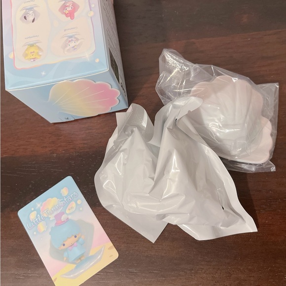 Miniso Sanrio Kiki Blind Box - Picture 5 of 6